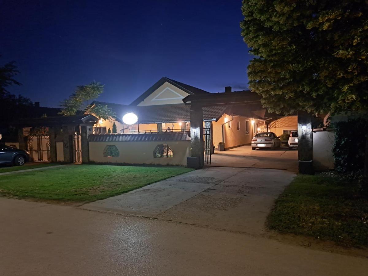 Guesthouse Kristina Палич Екстер'єр фото