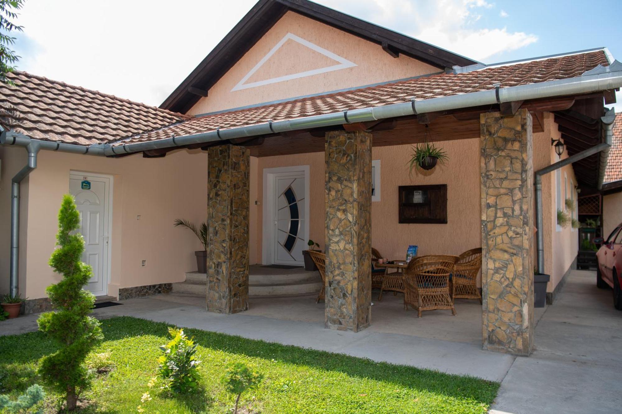 Guesthouse Kristina Палич Екстер'єр фото